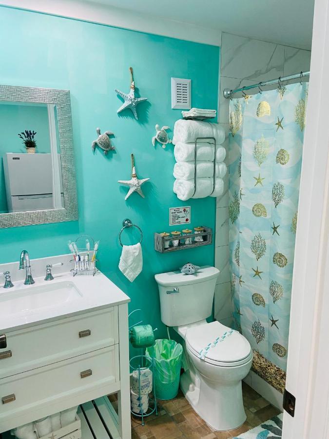 Beautiful And Comfortable Rom Apt # 2 Тампа Екстериор снимка